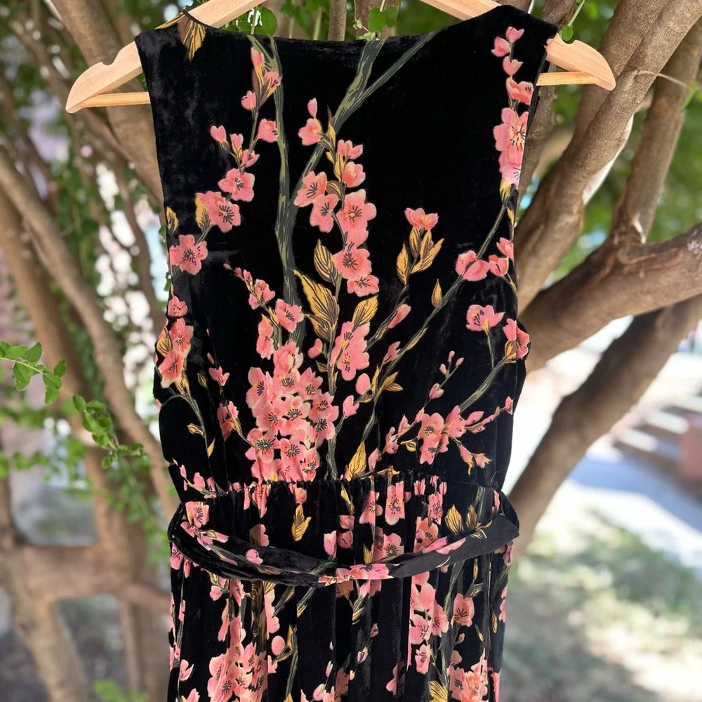 Baltic Born Lennon floral velvet maxi dress - Picture 4 of 4